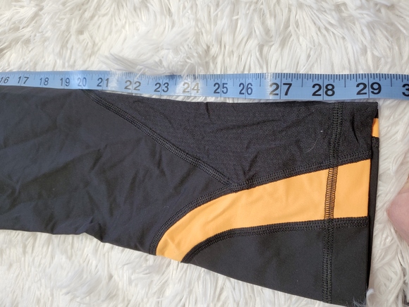 Lululemon run inspire crop Creamsicle pop leggings size 4 - Picture 9 of 9